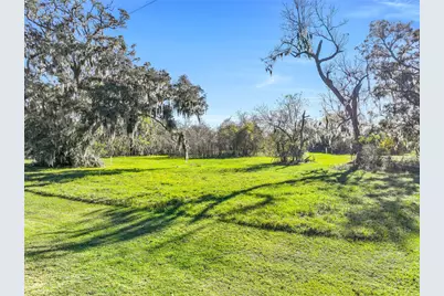 1031 Winchester Trail, Angleton, TX 77515 - Photo 2