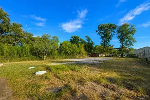 13013 Gladden Dr, Houston, TX 77049 - Photo 2