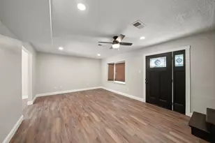 12306 Old River Dr, Baytown, TX 77523 - Photo 6