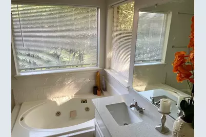 14527 Circlewood Way, Houston, TX 77062 - Photo 10