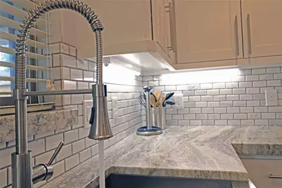 5527 Valkeith Drive, Houston, TX 77096 - Photo 4