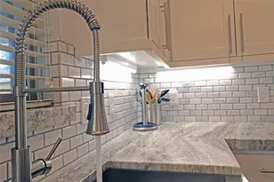 5527 Valkeith Dr, Houston, TX 77096 - Photo 4
