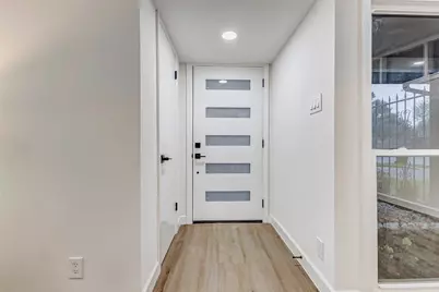 9219 Timberside Drive, Houston, TX 77025 - Photo 10