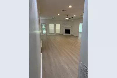 120 Hiwon Drive, Conroe, TX 77304 - Photo 10