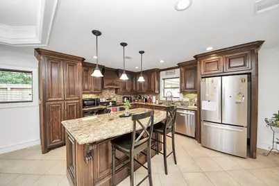 24 Woody Creek Drive, Conroe, TX 77301 - Photo 2