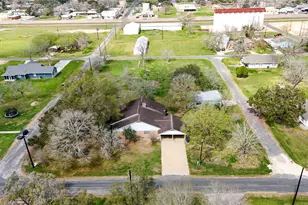 307 S Market St, Louise, TX 77455 - Photo 46