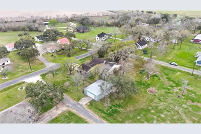 307 S Market Street, Louise, TX 77455 - Photo 40
