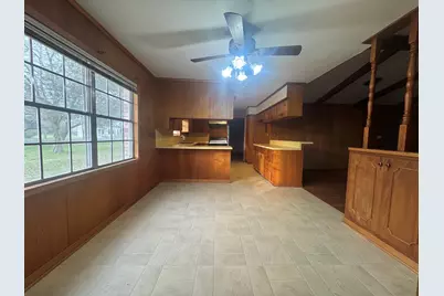 307 S Market Street, Louise, TX 77455 - Photo 6