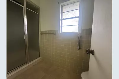 307 S Market Street, Louise, TX 77455 - Photo 22