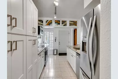 2121 Fountain View Drive #H1, Houston, TX 77057 - Photo 16