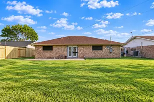 3914 Beran Dr, Houston, TX 77045 - Photo 34