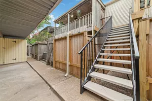 869 Wax Myrtle Ln, Houston, TX 77079 - Photo 26