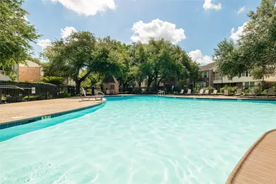 869 Wax Myrtle Lane #A, Houston, TX 77079 - Photo 4