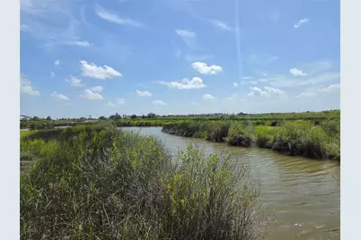 640 18th Street, San Leon, TX 77539 - Photo 2