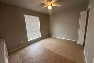 7207 Caracas Dr, Houston, TX 77083 - Photo 14