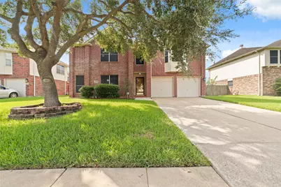 2235 Heatherwood Drive, Missouri City, TX 77489 - Photo 2