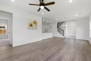 12210 Heather Flower Ln, Houston, TX 77014 - Photo 10