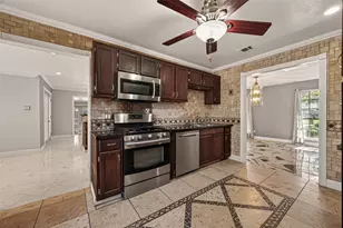 2239 Parkdale Dr, Houston, TX 77339 - Photo 22