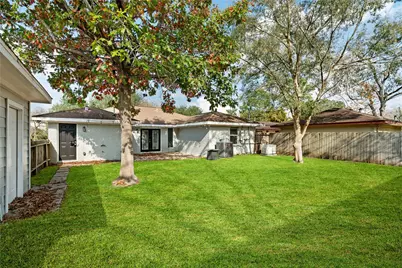 5515 Warm Springs Road, Houston, TX 77035 - Photo 18