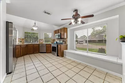 2230 Saint James Place, Pearland, TX 77581 - Photo 6