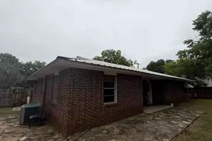 201 E Meadow St, Iredell, TX 76649 - Photo 14