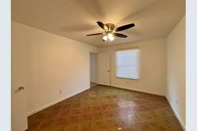 8287 Creekbend Drive #8287, Houston, TX 77071 - Photo 8