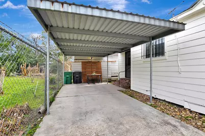 7714 Helmers Street, Houston, TX 77022 - Photo 32