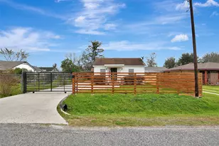 7714 Helmers St, Houston, TX 77022 - Photo 1