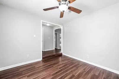 1922 Arcadia Drive, Sugar Land, TX 77498 - Photo 8