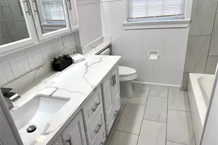 959 Festival Dr, Houston, TX 77062 - Photo 26