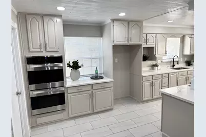 959 Festival Drive, Houston, TX 77062 - Photo 8