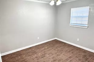 959 Festival Dr, Houston, TX 77062 - Photo 24