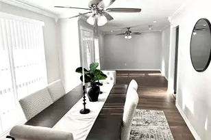 959 Festival Dr, Houston, TX 77062 - Photo 16