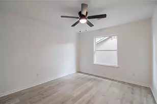 2030 Creek Shore Ln, Pearland, TX 77581 - Photo 24