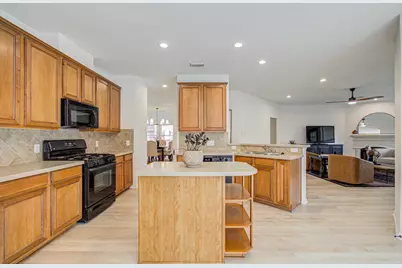2030 Creek Shore Lane, Pearland, TX 77581 - Photo 14