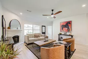 2030 Creek Shore Ln, Pearland, TX 77581 - Photo 12