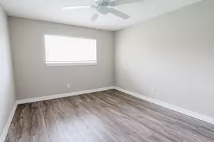 3402 Pecan Grove Dr, Baytown, TX 77521 - Photo 6