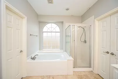 8135 Cove Timbers Lane, Tomball, TX 77375 - Photo 18