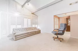 604 N Clear Creek Dr, Friendswood, TX 77546 - Photo 6