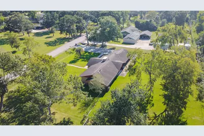 604 N Clear Creek Drive, Friendswood, TX 77546 - Photo 20