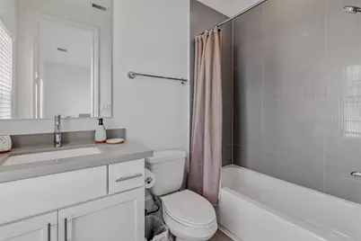 10943 Grove Tree Lane, Houston, TX 77043 - Photo 16