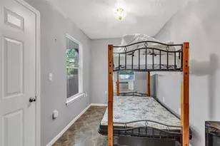 1014 N Rivershire Dr, Conroe, TX 77304 - Photo 16