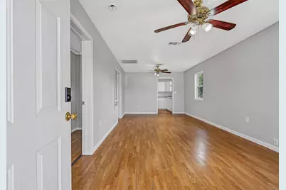 1801 55th Street, Galveston, TX 77551 - Photo 10