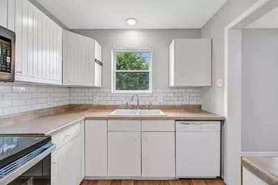 1801 55th Street, Galveston, TX 77551 - Photo 18