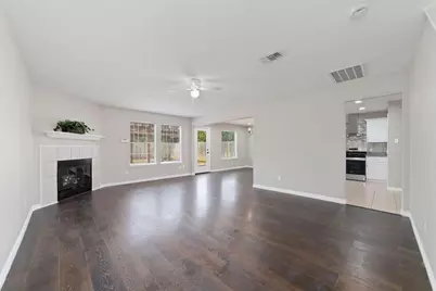 4007 Starbridge Pointe Lane, Katy, TX 77449 - Photo 4