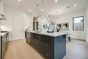 2630 Peckham St, Houston, TX 77098 - Photo 8