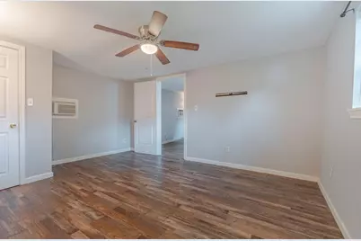 4206 Walker Street #B, Houston, TX 77023 - Photo 10
