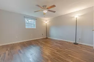 4206 Walker St, Houston, TX 77023 - Photo 8