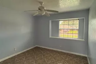 8427 Gulfwood Ln, Houston, TX 77075 - Photo 8