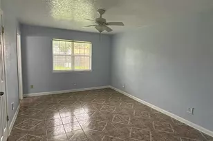 8427 Gulfwood Ln, Houston, TX 77075 - Photo 6